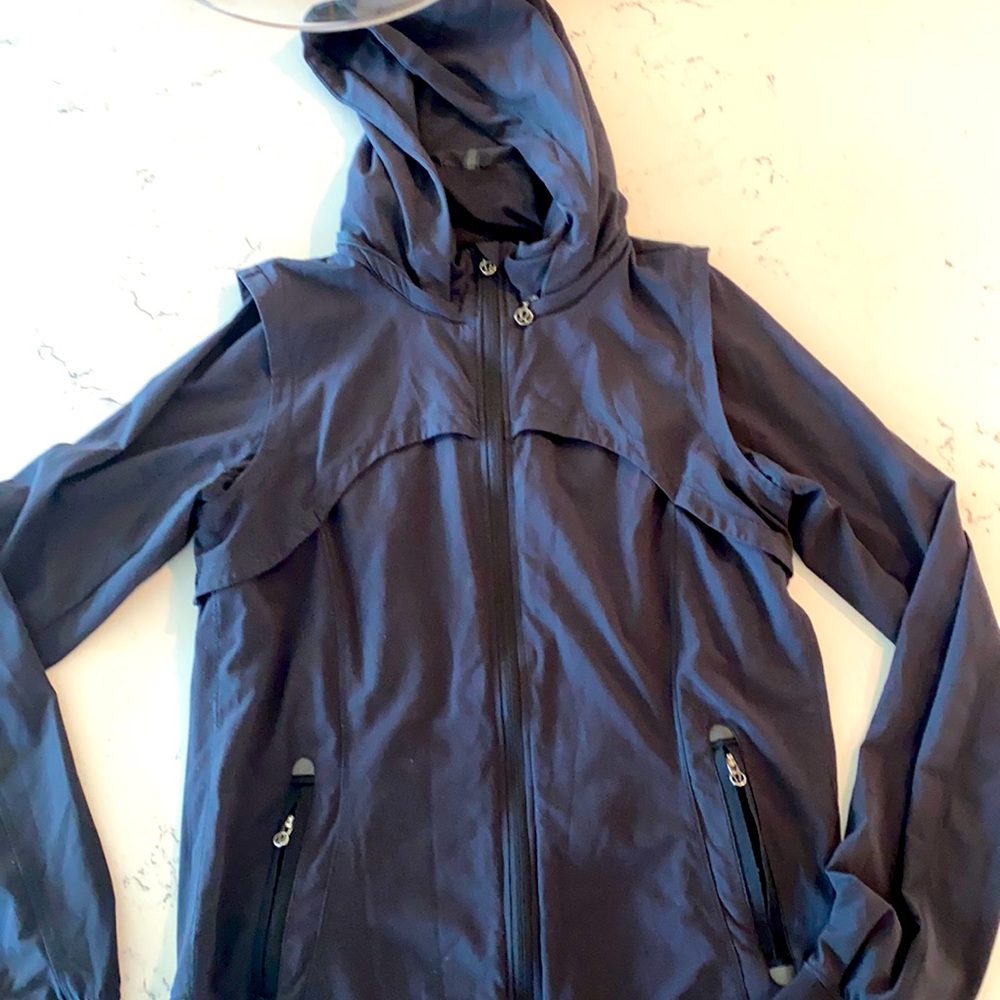Women’s black Lululemon jacket